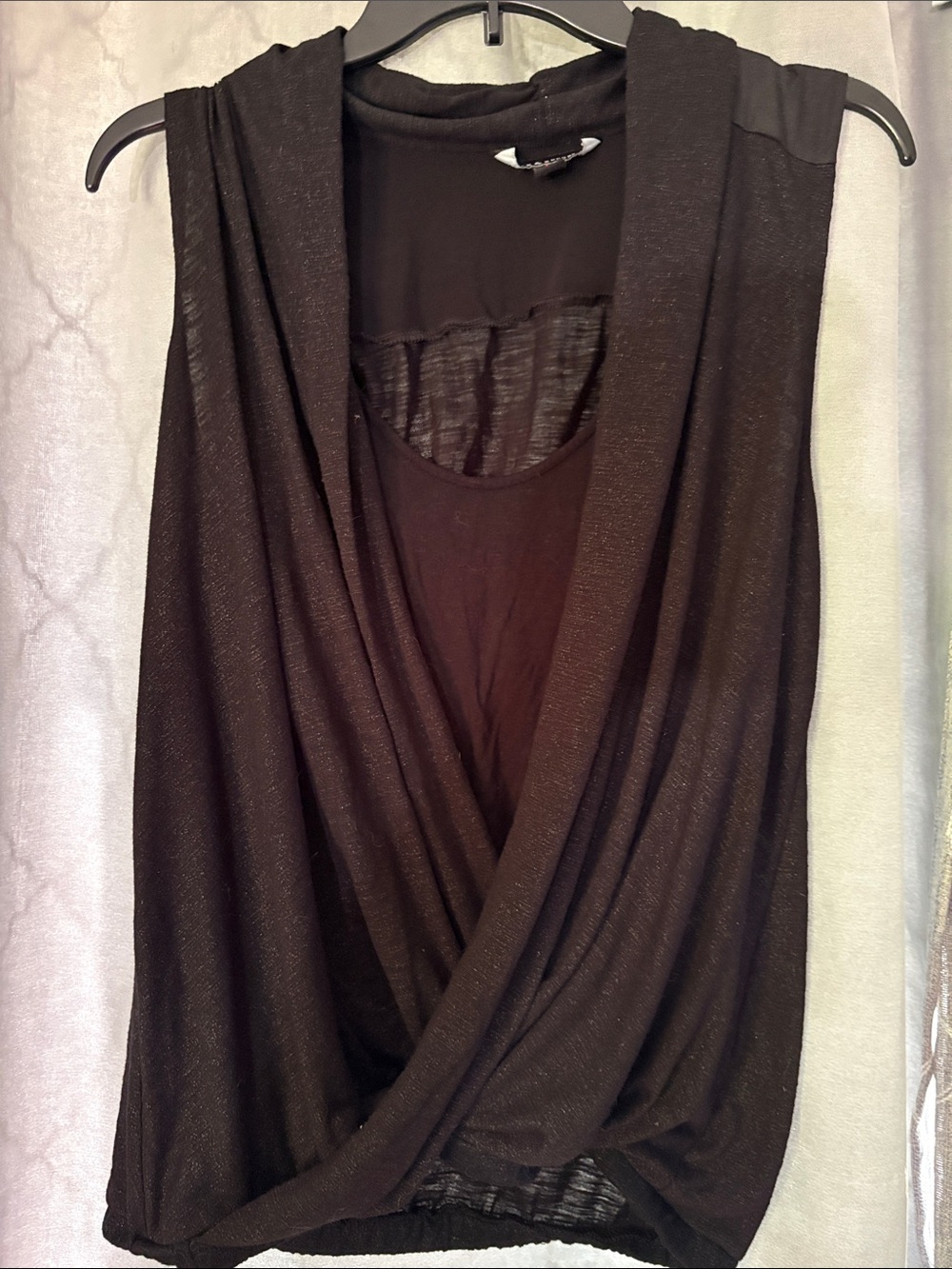 Rock & Republic Black Draped V-Neck Sleeveless Camisole- Large